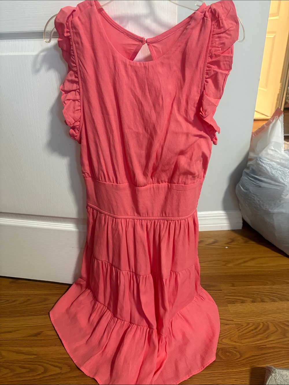 Francesca's Collections Coral Ruffle Tiered Mini